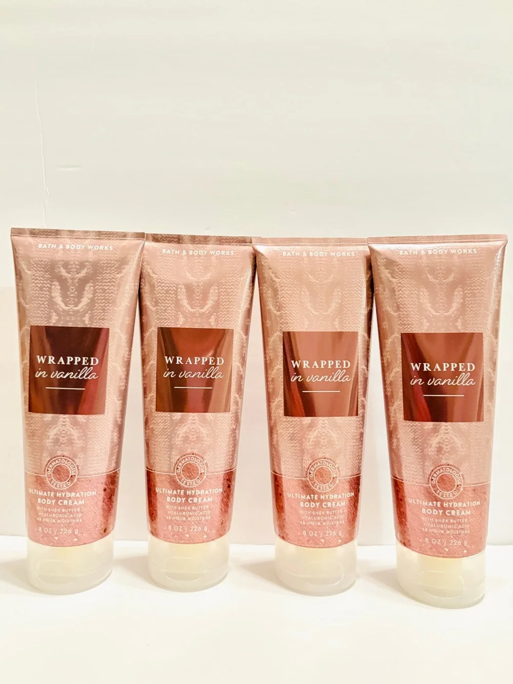 Bath & Body Works Wrapped in Vanilla Body Cream - Rose Gold